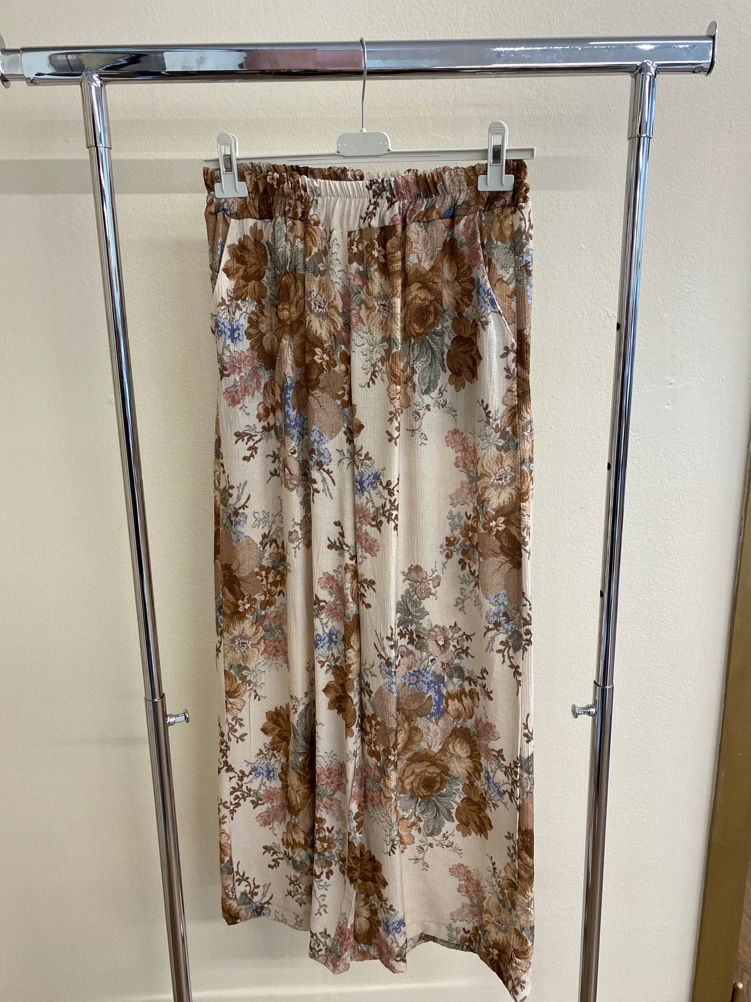 Pantalone floreale Fiamma