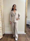 Completo Fulvia elegante giacca e pantalone beige