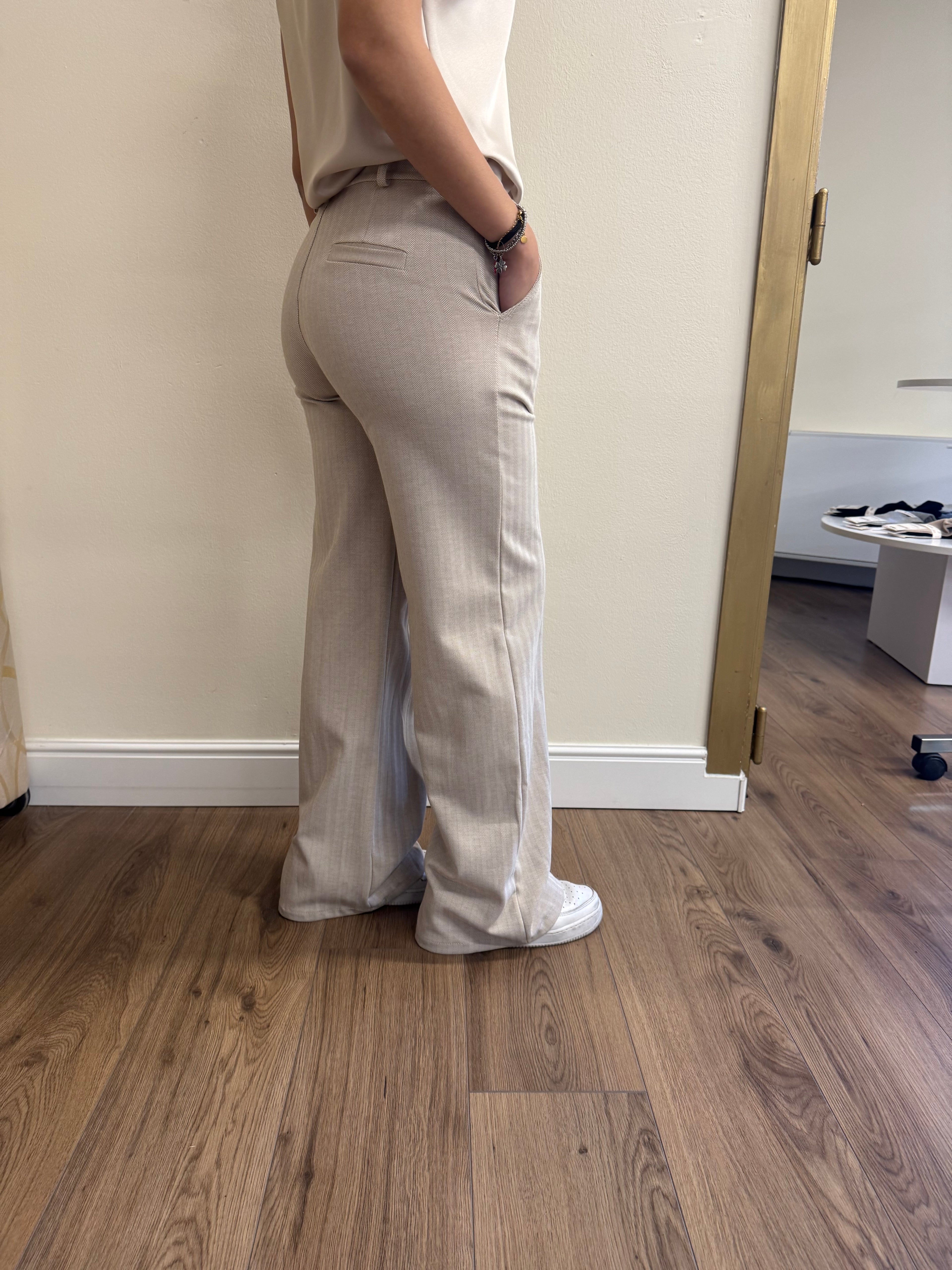 Completo Fulvia elegante giacca e pantalone beige