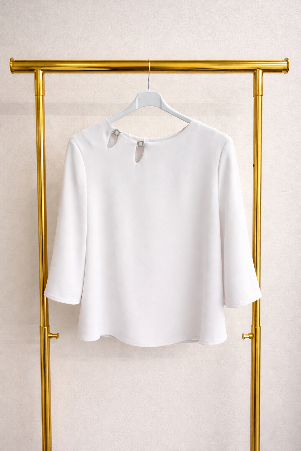 Blusa dettaglio gioiello