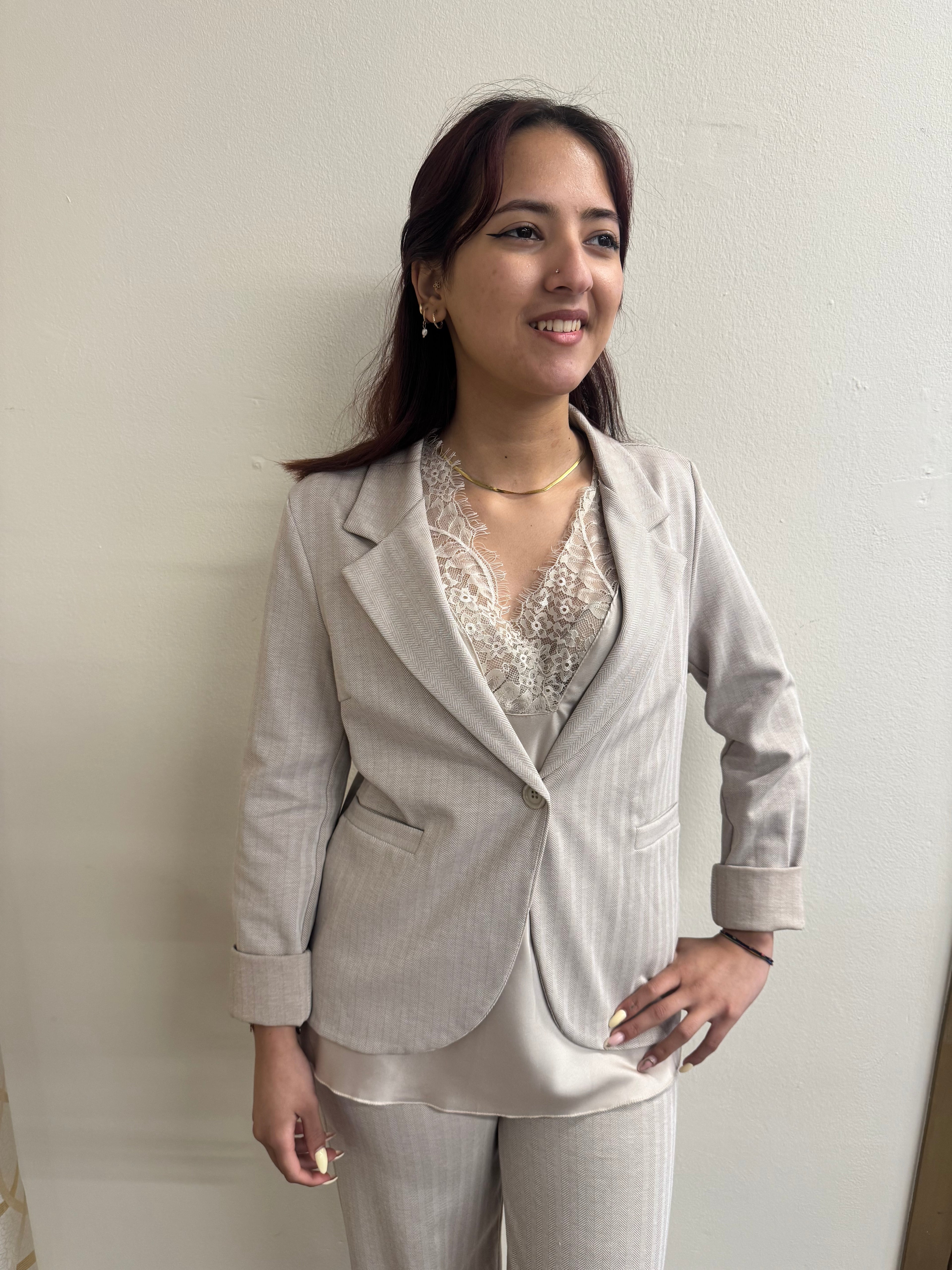 Completo Fulvia elegante giacca e pantalone beige