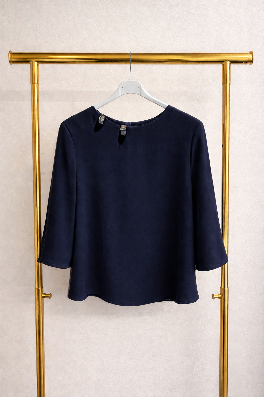 Blusa dettaglio gioiello