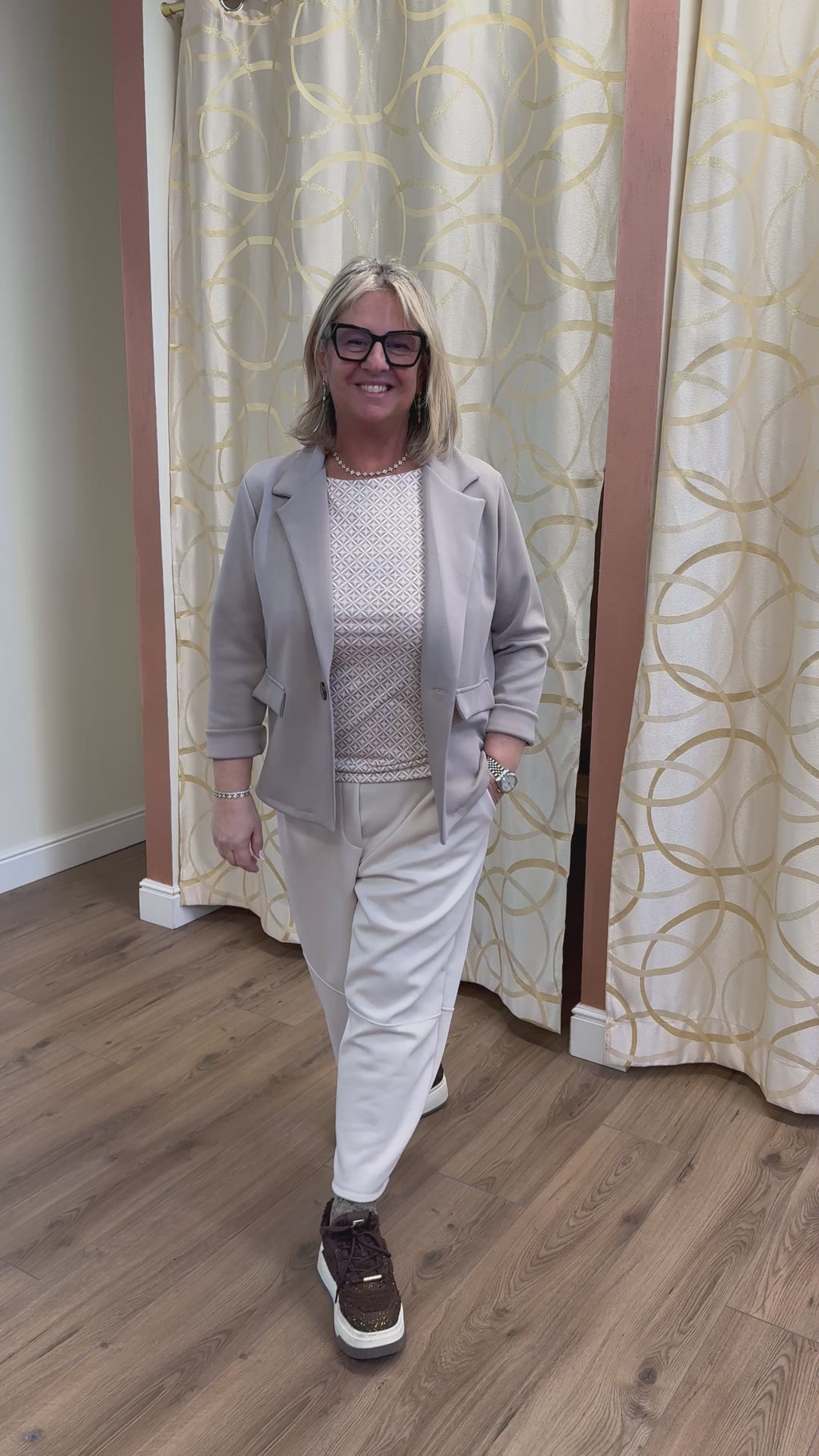 Completo tessuto morbidino